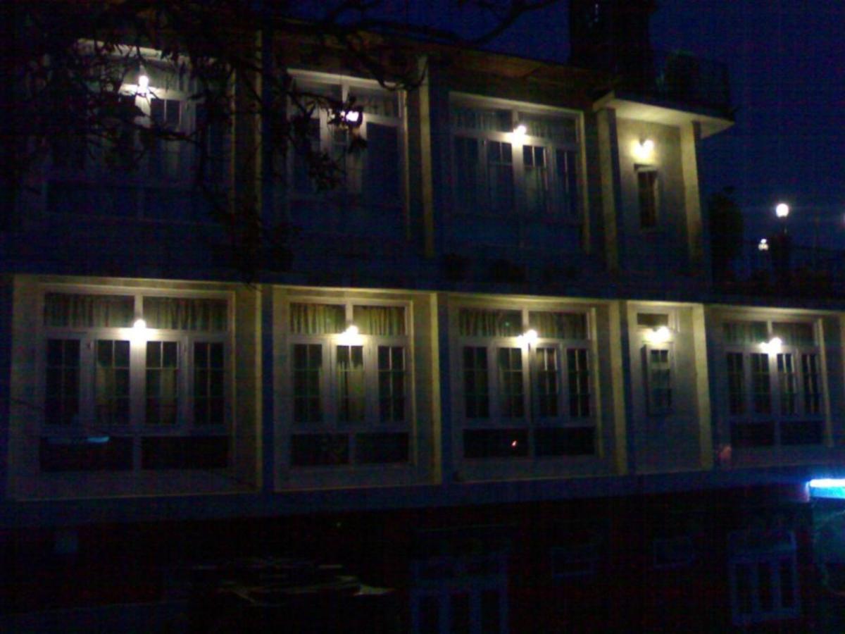 Goroomgo Ankur Lake View Mall Road Nainital - Prime Location With Luxury Room Zewnętrze zdjęcie
