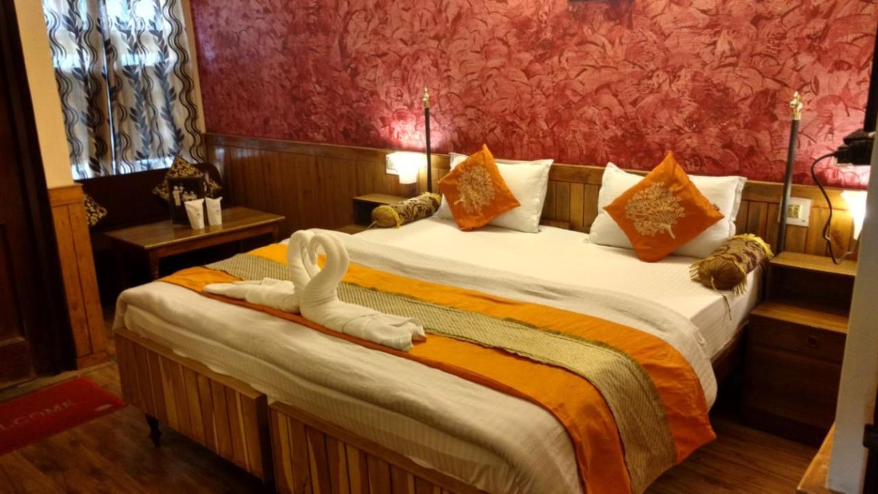 Goroomgo Ankur Lake View Mall Road Nainital - Prime Location With Luxury Room Zewnętrze zdjęcie