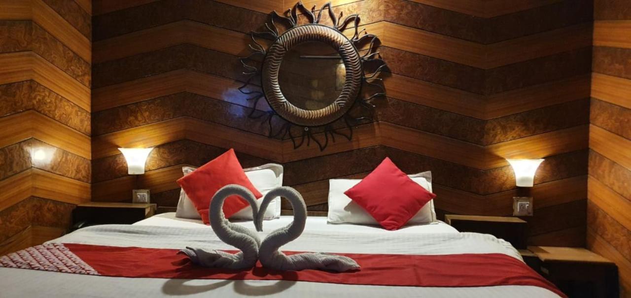 Goroomgo Ankur Lake View Mall Road Nainital - Prime Location With Luxury Room Zewnętrze zdjęcie